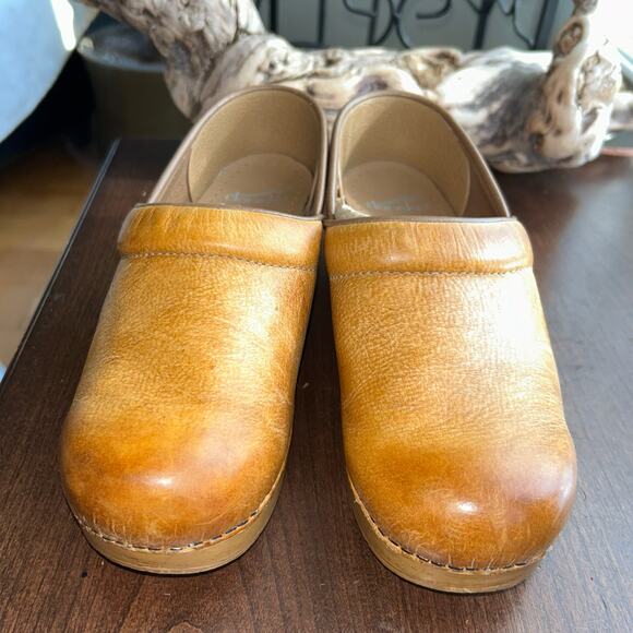 Dansko professional leather Honey Distressed Clog size 37 - Picture 4 of 11